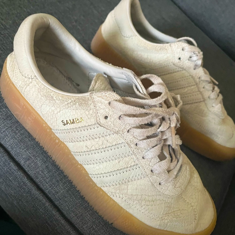 Adidas Sambas